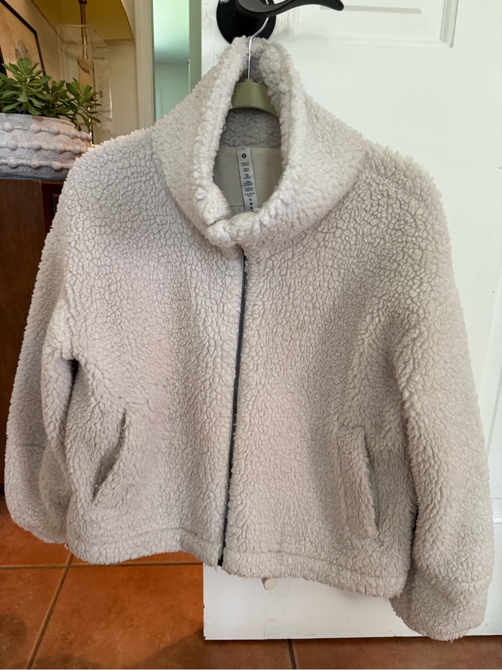 Lululemon Oh So Sherpa Full Zip Jacket Cream Beige Size 6